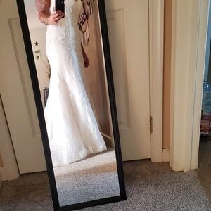Elegant Ivory Lace Gown